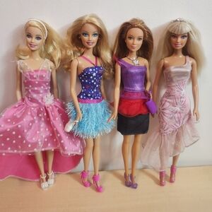 Barbie 4 dolls in party dresses lot